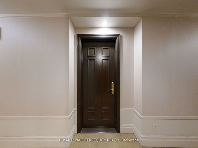 1201 - 2 Aberfoyle Cres