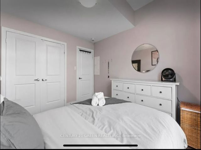 6 - 2335 Sheppard Ave W