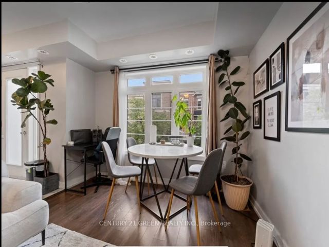 6 - 2335 Sheppard Ave W