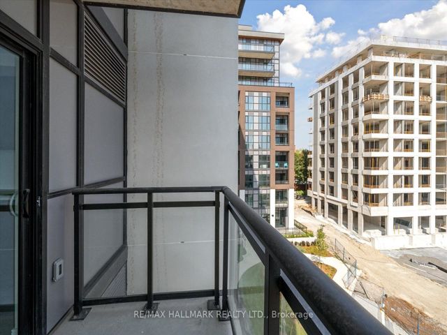 404 - 25 Neighbourhood Lane