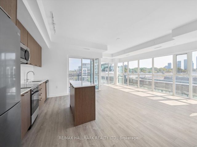 404 - 25 Neighbourhood Lane