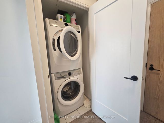 308 - 60 George Butchart Dr