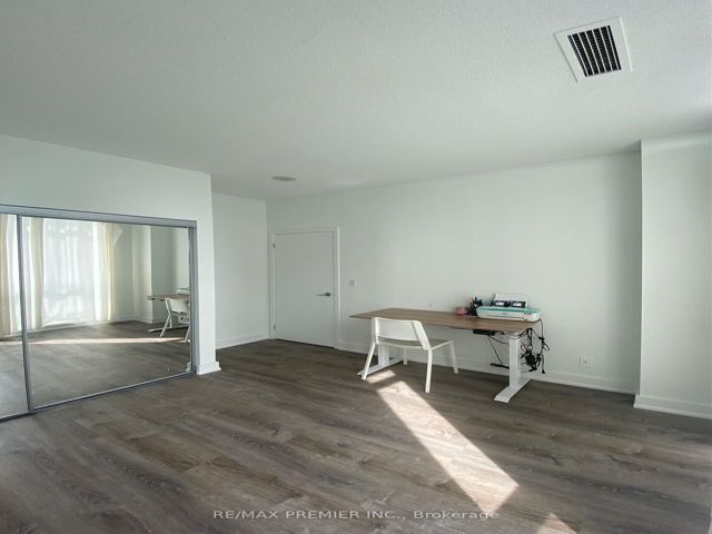 PH12 - 185 Legion Rd