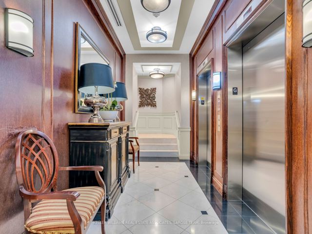 1707 - 3 Marine Parade Dr