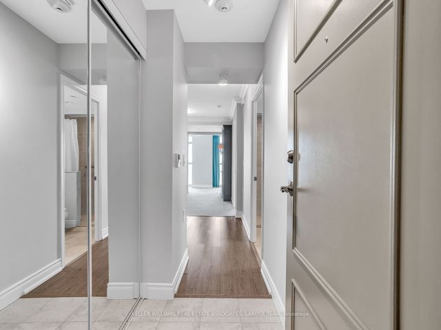 1707 - 3 Marine Parade Dr