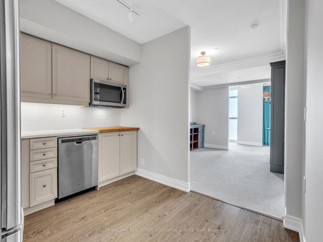1707 - 3 Marine Parade Dr
