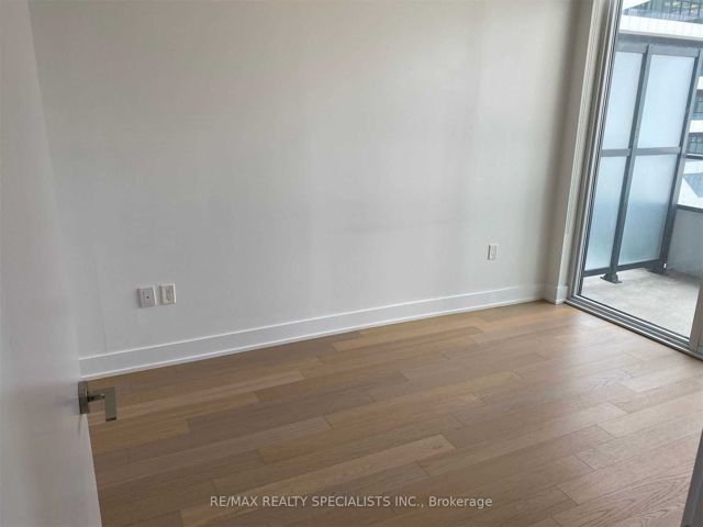 404 - 20 Shore Breeze Dr