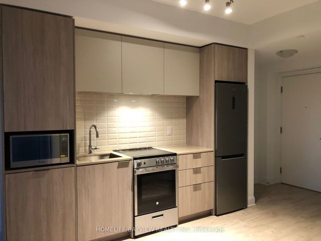 5001 - 70 Annie Craig Dr
