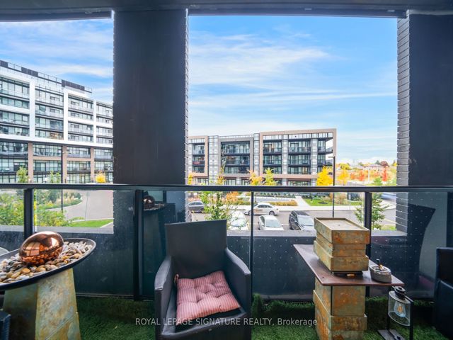 202 - 50 George Butchart Dr