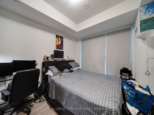 202 - 50 George Butchart Dr