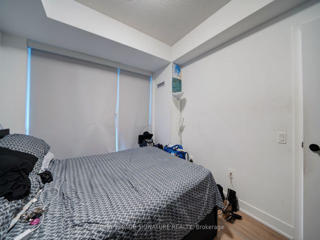 202 - 50 George Butchart Dr