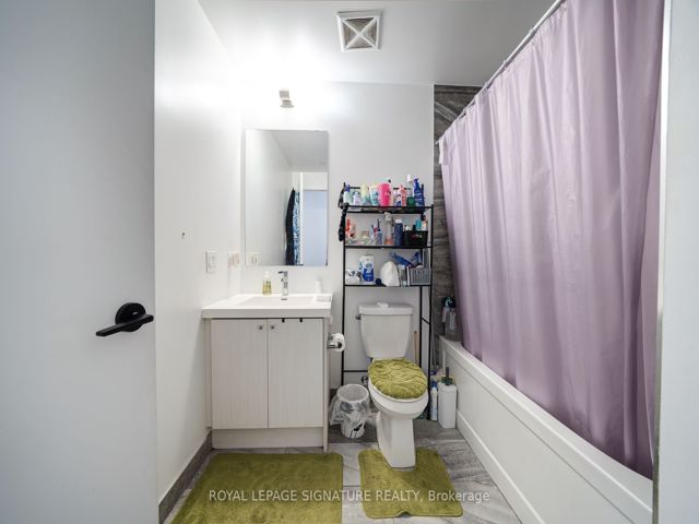 202 - 50 George Butchart Dr