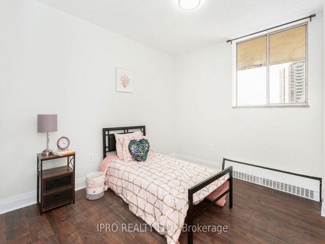 1212 - 340 Dixon Rd