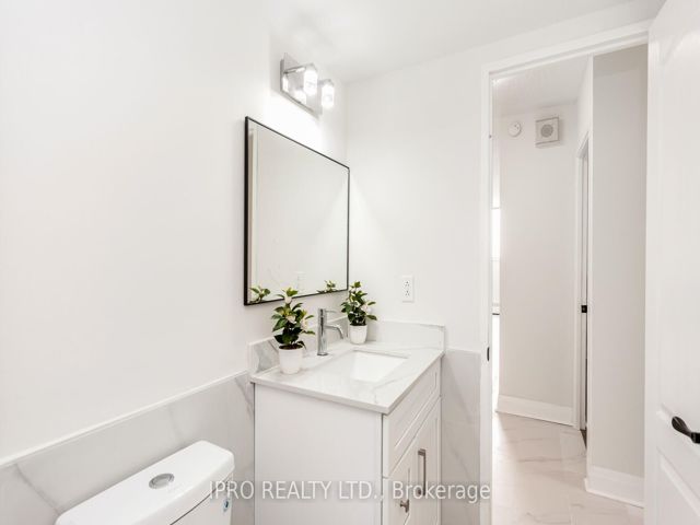 1212 - 340 Dixon Rd