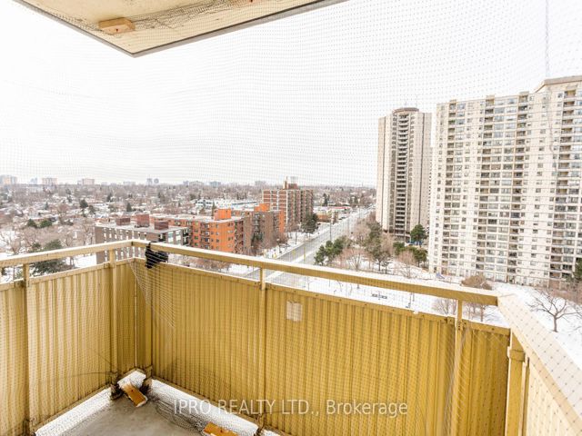 1212 - 340 Dixon Rd