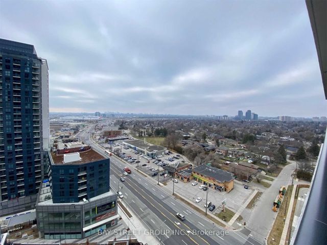 1612 - 30 Samuel Wood Way