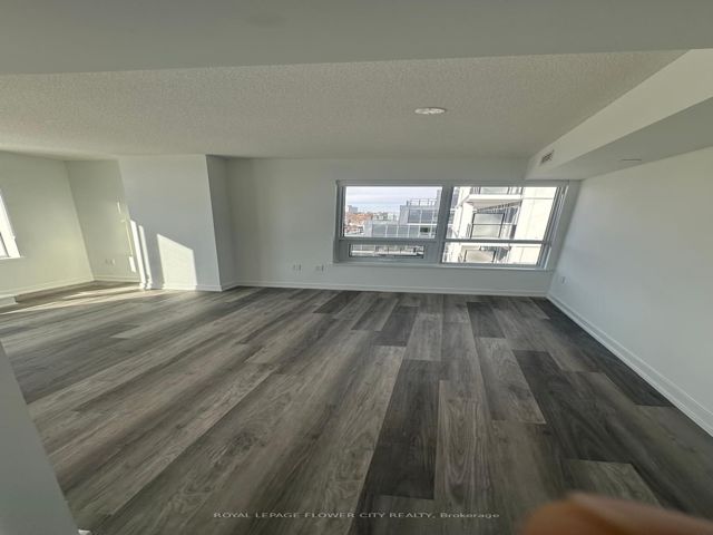 505 - 556 Marlee Ave