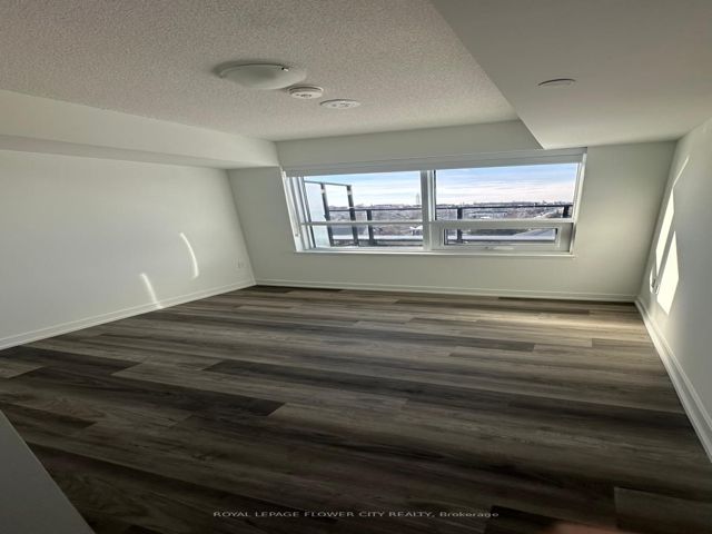 505 - 556 Marlee Ave
