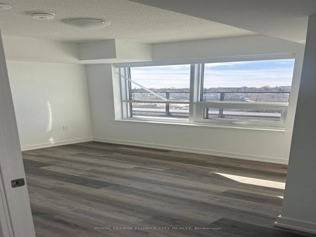 505 - 556 Marlee Ave