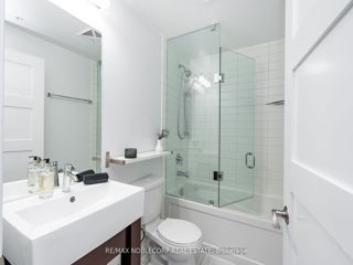 805 - 840 Queens Plate Dr