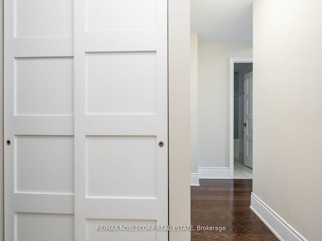 805 - 840 Queens Plate Dr