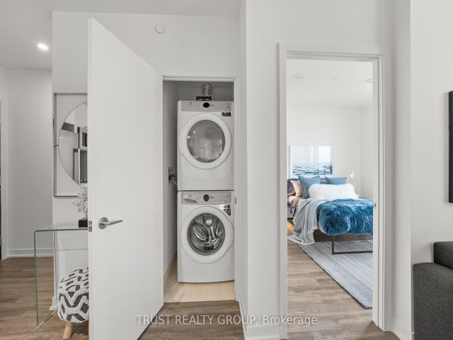 1102 - 1808 St. Clair Ave W