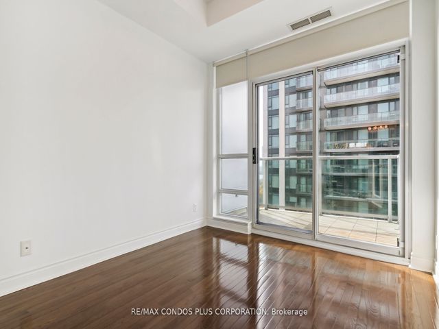 LPH01 - 1910 Lake Shore Blvd W
