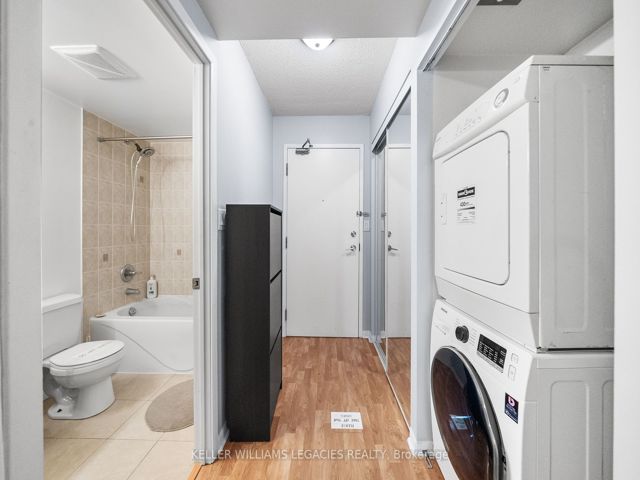 405 - 2464 Weston Rd