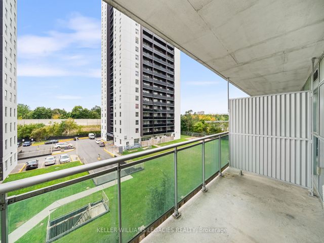 405 - 2464 Weston Rd