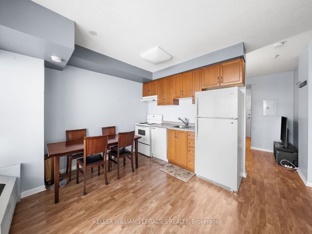 405 - 2464 Weston Rd