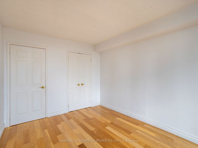 511 - 2285 Lake Shore Blvd W