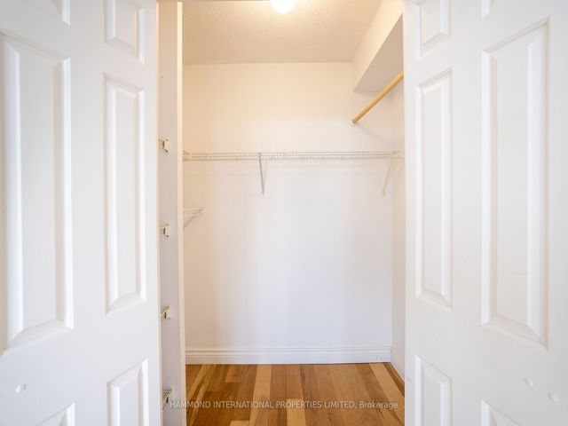 511 - 2285 Lake Shore Blvd W