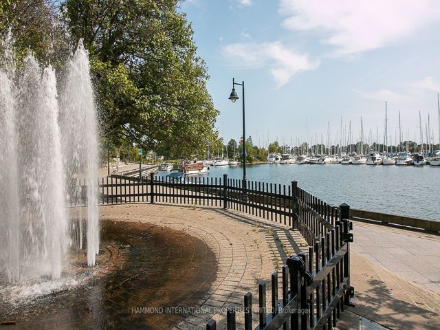 511 - 2285 Lake Shore Blvd W