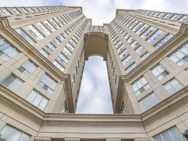 511 - 2285 Lake Shore Blvd W