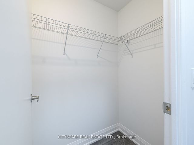 207 - 26 Gibbs Rd