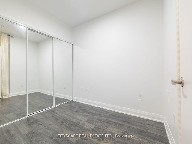 207 - 26 Gibbs Rd
