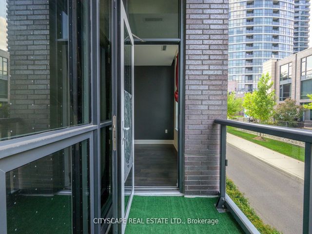 207 - 26 Gibbs Rd