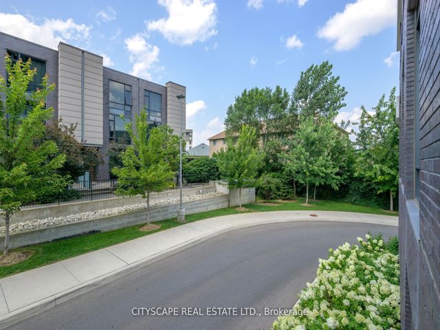 207 - 26 Gibbs Rd
