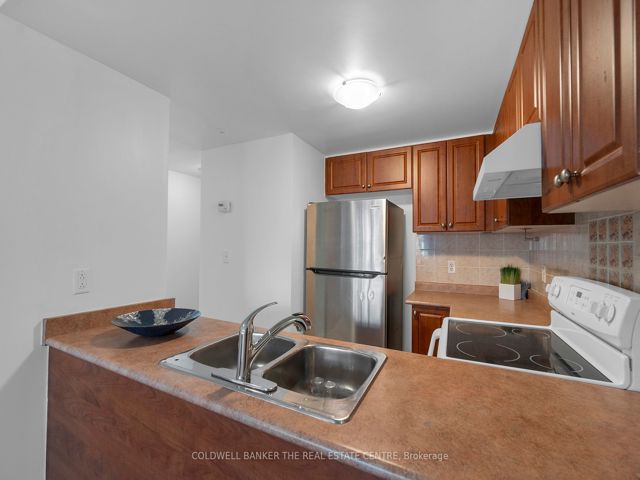 2057 - 3047 Finch Ave W