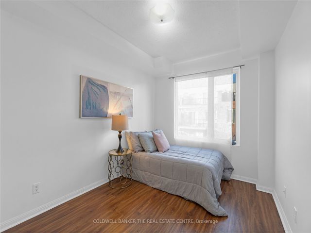 2057 - 3047 Finch Ave W