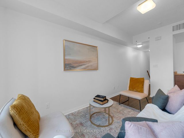 2057 - 3047 Finch Ave W