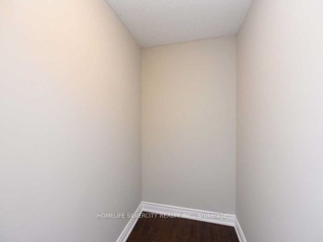 1004 - 5 Rowntree Rd