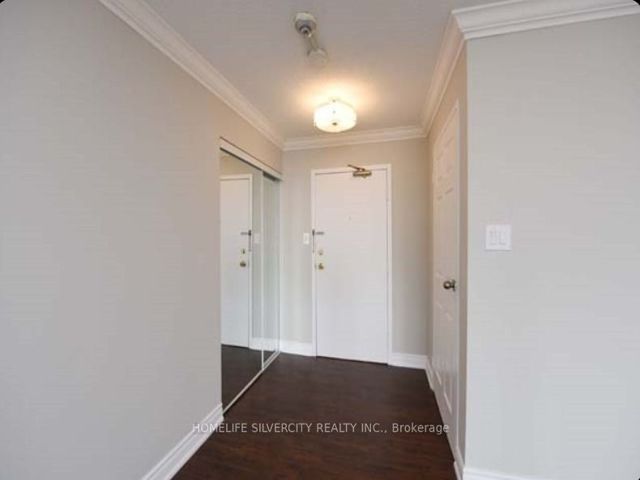 1004 - 5 Rowntree Rd