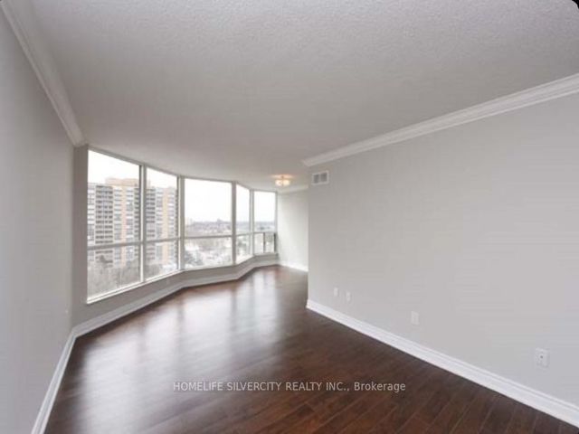 1004 - 5 Rowntree Rd