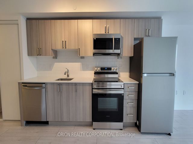 312 - 556 Marlee Ave