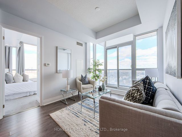 2103 - 17 Zorra St