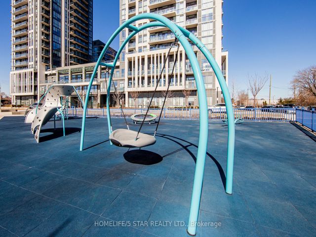 2103 - 17 Zorra St