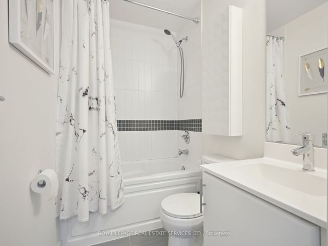 923 - 165 Legion Rd N