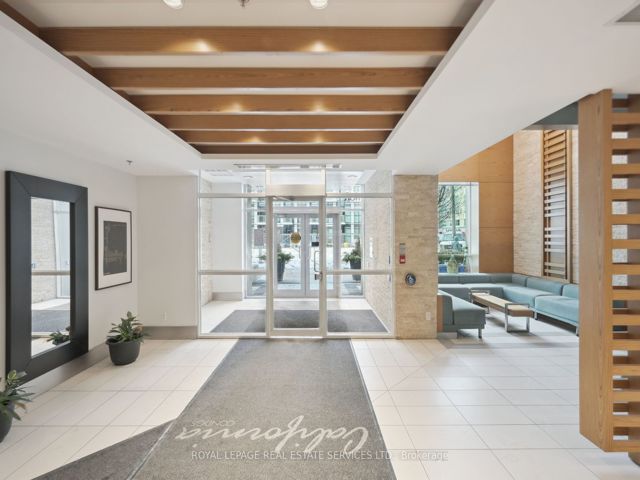 923 - 165 Legion Rd N