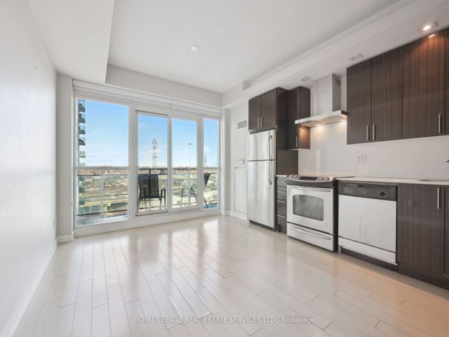 923 - 165 Legion Rd N